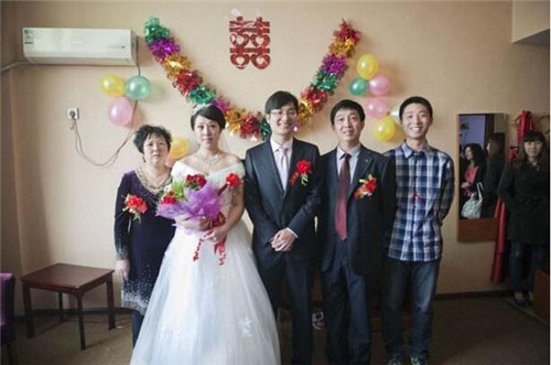「創意滿滿！最新結婚惡搞新郎方法，歡樂無限時刻」
