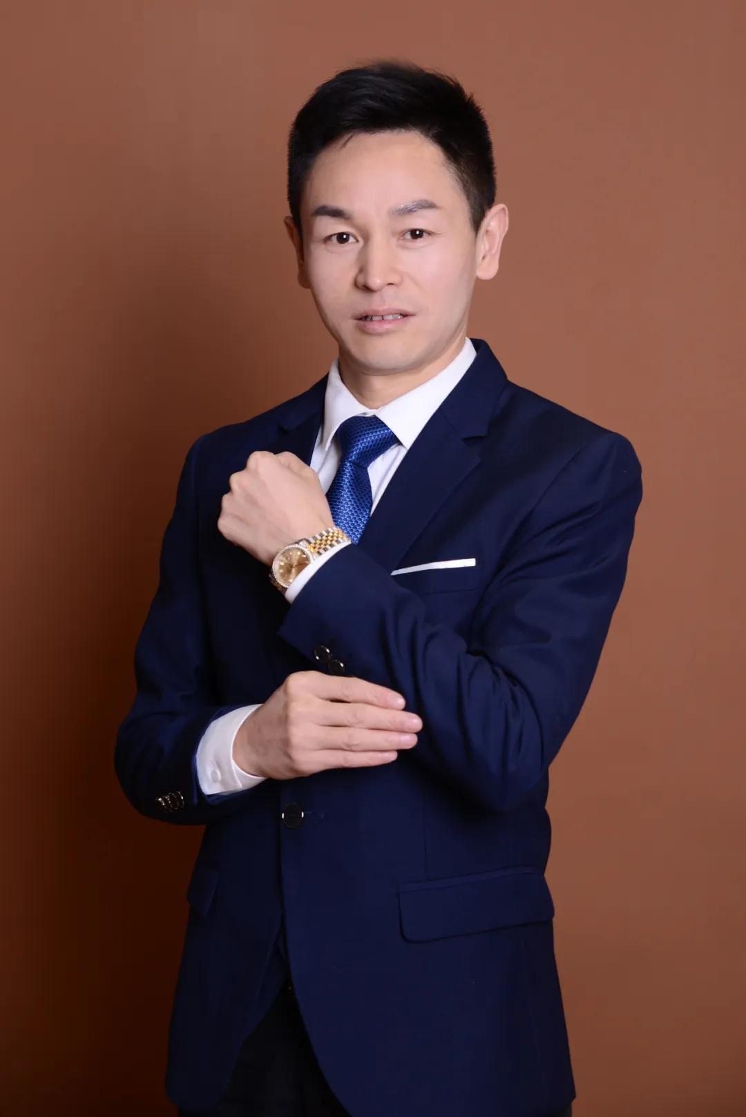 基層軍醫改革最新動態，自然美景下的探索與變革之旅