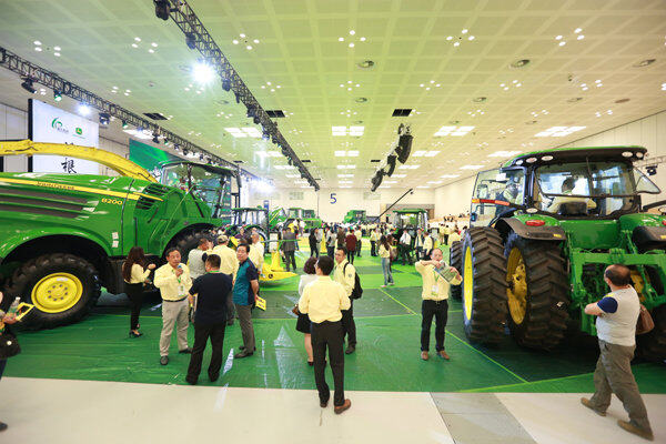 天津約翰迪爾最新招聘，小巷中的獨(dú)特風(fēng)景，探尋職場(chǎng)新機(jī)遇！