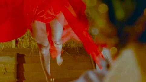 關于老色鬼在線視頻的探討與觀點闡述(敏感內容警告)