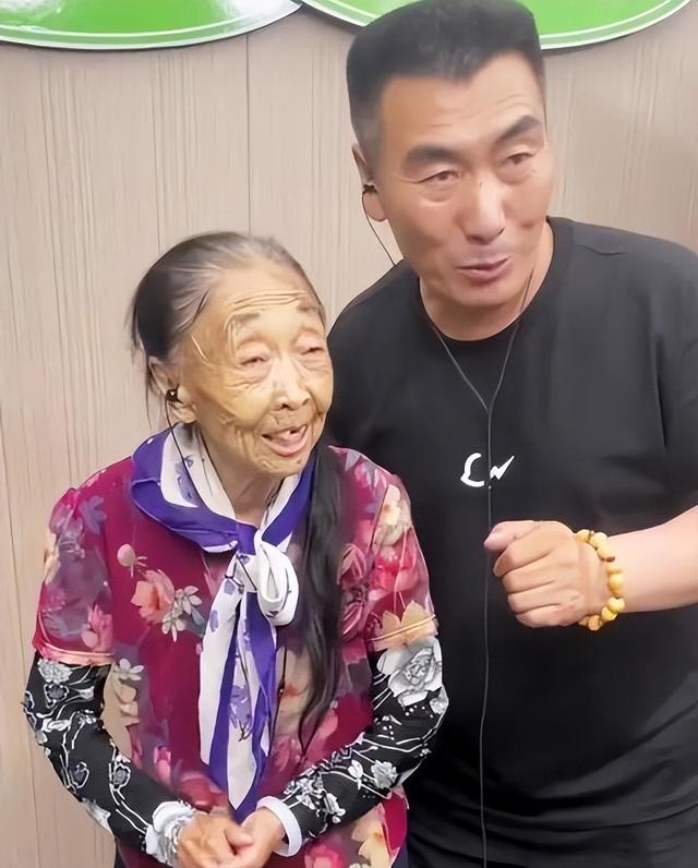 馬玉琴李玉成最新動(dòng)態(tài),小巷深處的獨(dú)特風(fēng)味揭秘