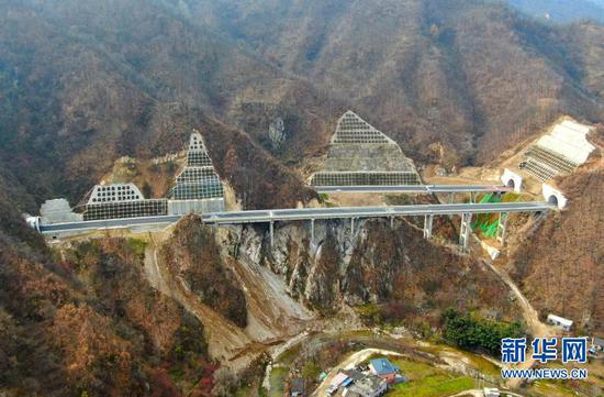 堯山至欒川高速建設進展全面解析，最新消息匯總與解讀