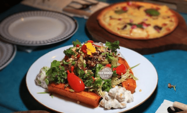 最新美食餐飲，與自然美景的味蕾之旅