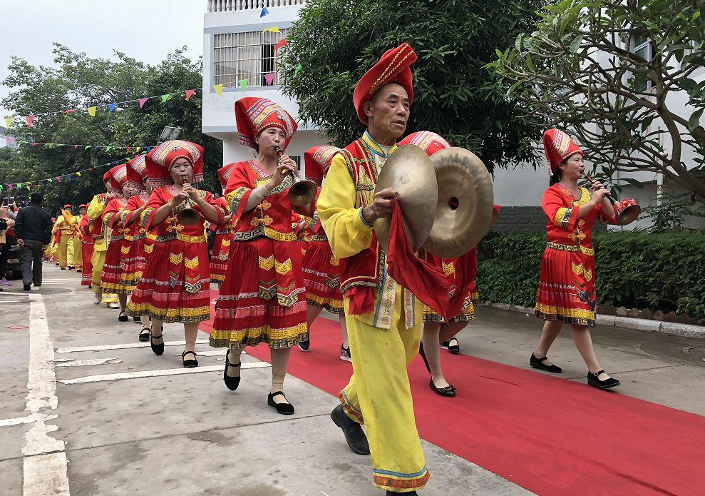 金花女最新趨勢，時尚潮流、社會影響與未來展望