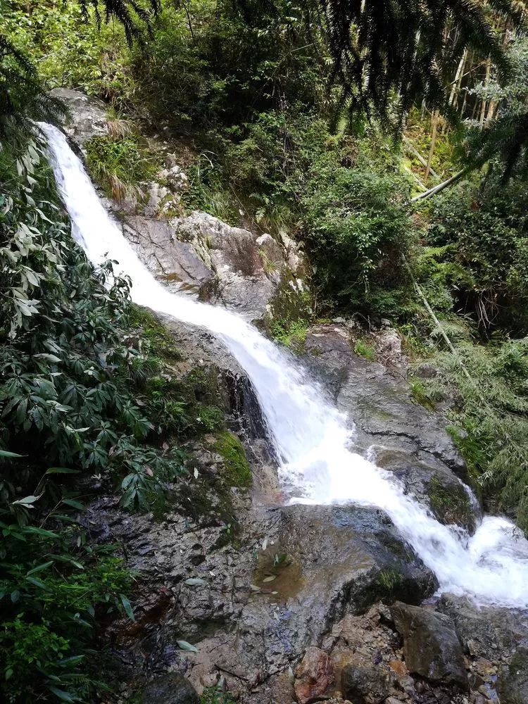 松瀑鎮(zhèn)最新版高科技產(chǎn)品介紹亮相，引領(lǐng)未來科技潮流！