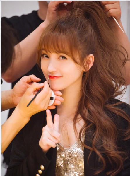 張雨綺乘風破浪的最新篇章,展現無限魅力與實力風采!