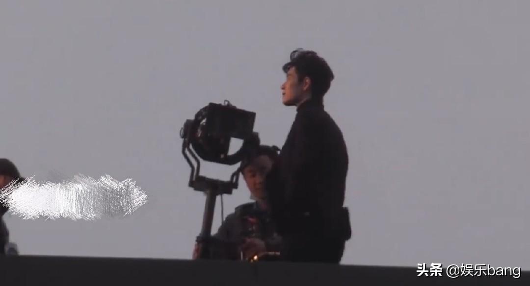 肖戰(zhàn)最新廣告大片展現(xiàn)自信與成就感,鼓舞人心!