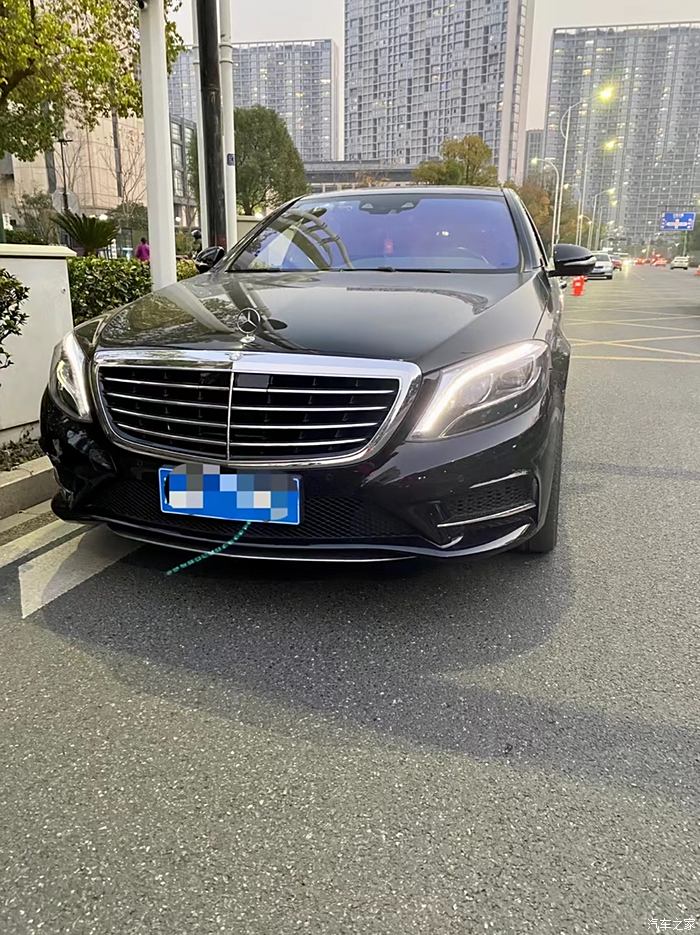 奔馳S400最新落地,豪華與科技的完美融合