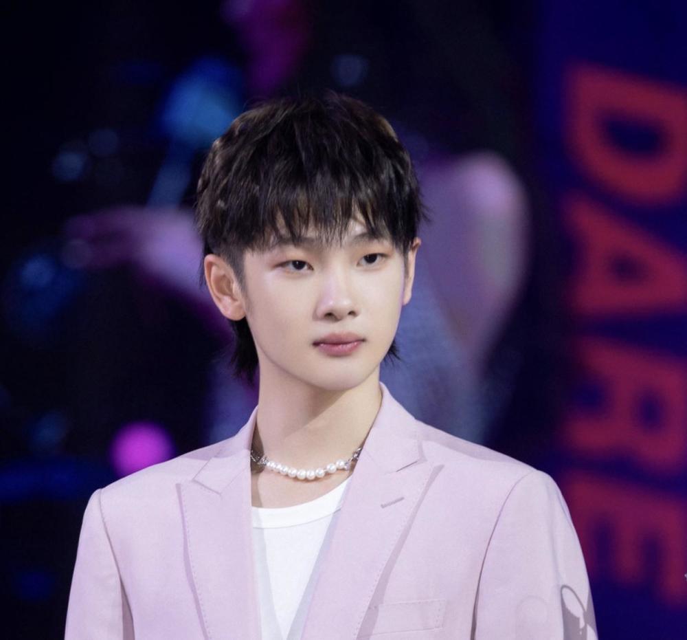 周震南最新事件揭秘,小巷深處的驚喜寶藏