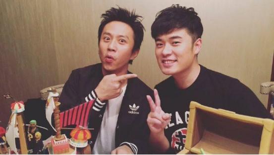 鄧超陳赫最新科技產品介紹亮相,引領科技潮流新風向!