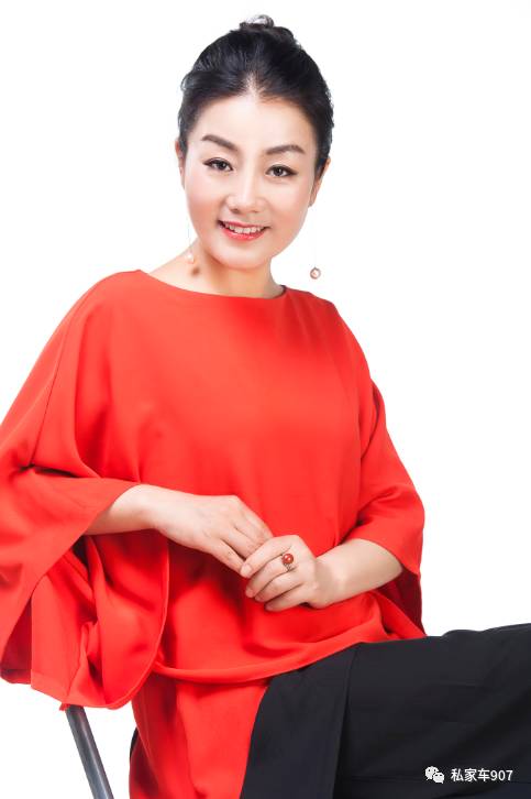 演員劉秀文，演藝之路的閃耀之星