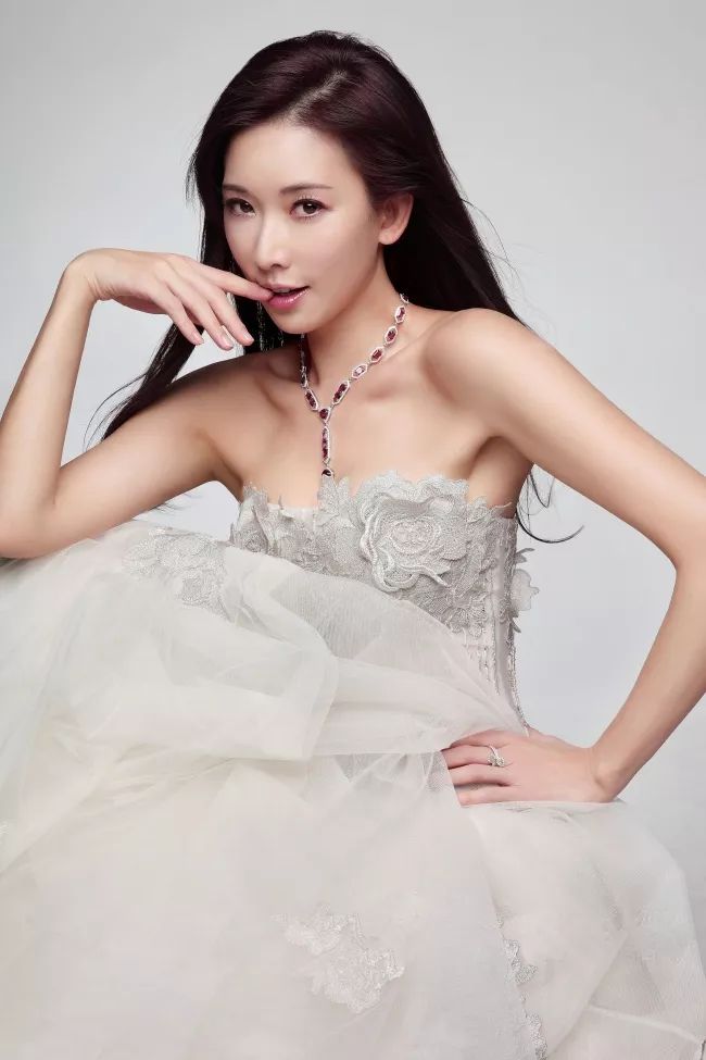 走進星輝世界，明星圖片一覽，光彩奪目之旅