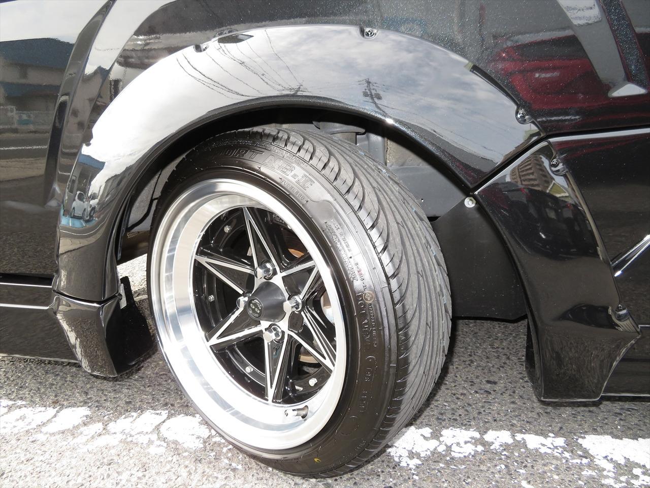 皮卡車自動(dòng)擋價(jià)格概覽，科技駕駛體驗(yàn)的新篇章