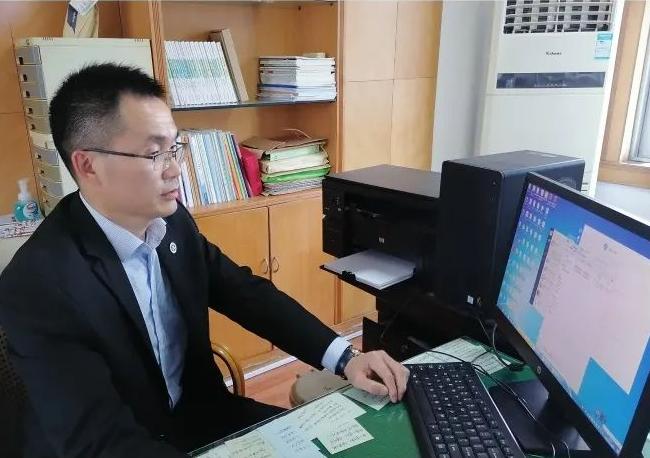 友誼與家的較量，時(shí)事辯論會(huì)最新一期辯論風(fēng)采展示