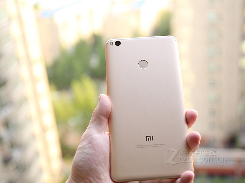 小米Max 2大屏手機(jī)，重塑科技生活理念，超值價(jià)格揭秘