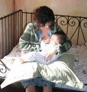 女明星喂奶的溫馨日常記錄