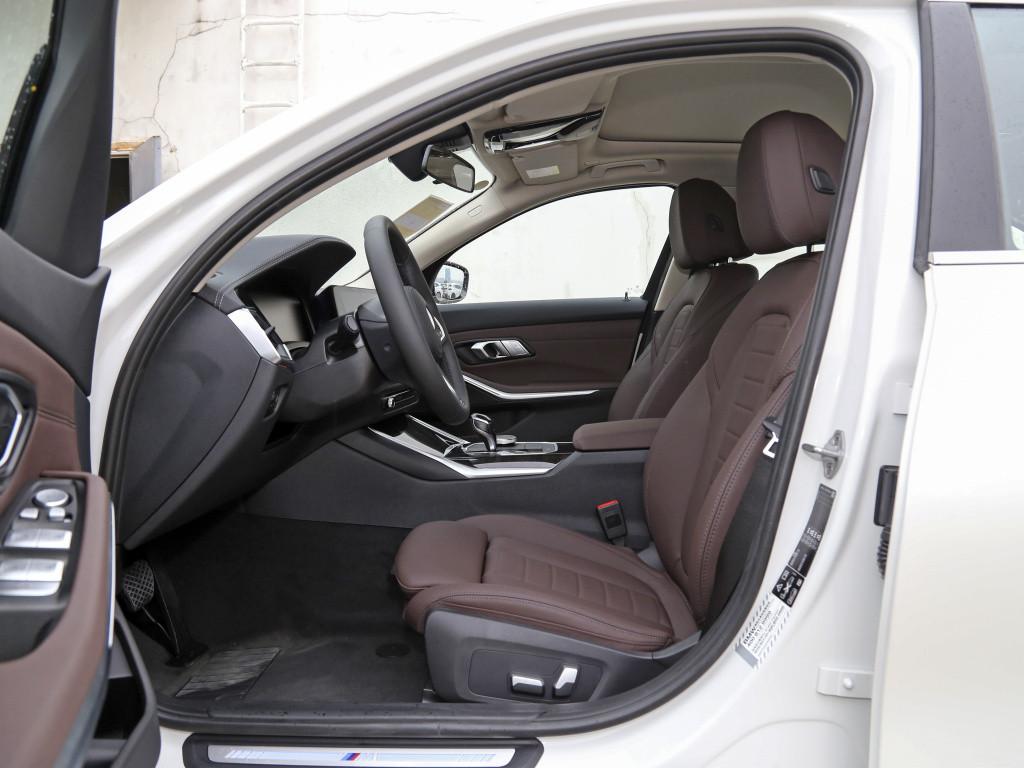 奧迪A4L最新價格,奧迪A4L最新價格,時代背景下的豪華轎車價值典范