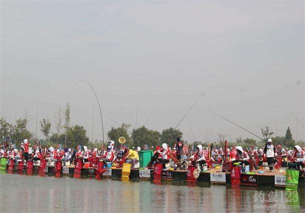 釣魚比賽全攻略，步驟指南、技能提升與比賽總結