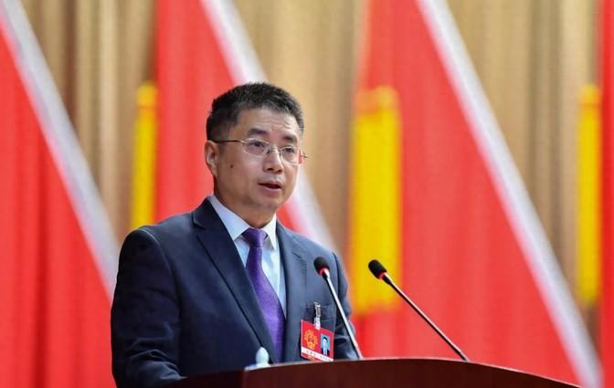 官場風云新篇章，任務完成與技能學習指南