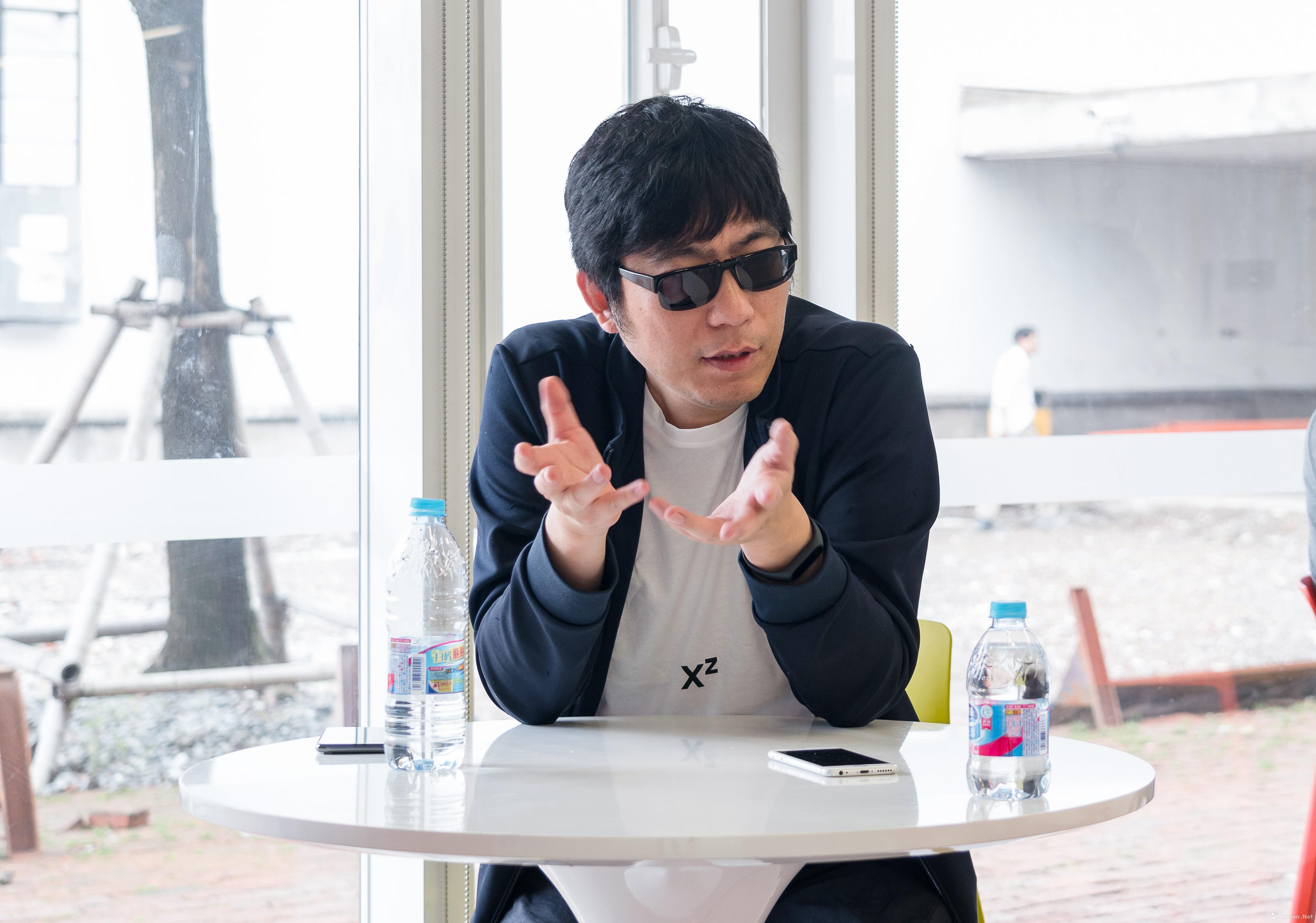 演員徐震，演藝之路的閃耀之星