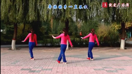 最新廣場舞云裳風靡全場,舞姿翩翩的云端之美