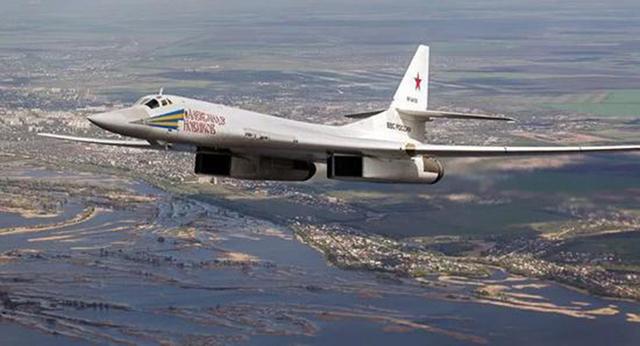 最新轟炸機型號揭曉，開啟一段溫馨有趣的空中之旅