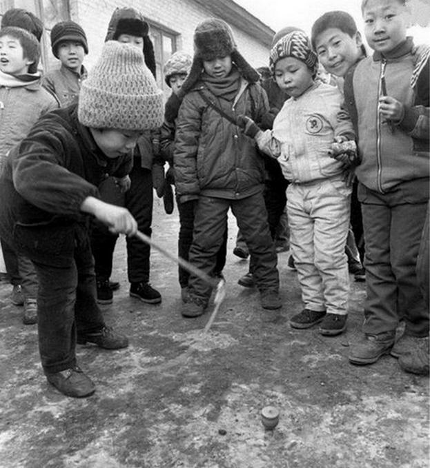 兒童陀螺比賽全程指南，從初學到比賽高手的步驟解析