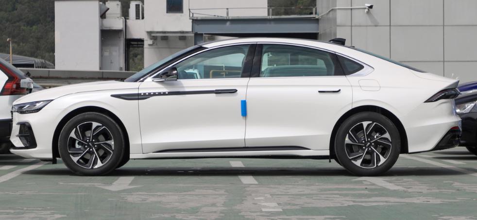 購置稅新政策激發潛能,自信與成就感并存