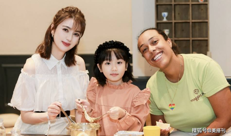 張丹峰女兒最新動態(tài)揭秘,追蹤明星子女成長的足跡