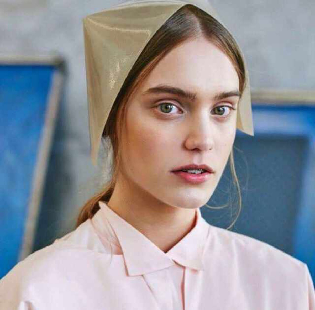 歐美高清女性頭像最新,小巷中的藝術(shù)探秘之旅