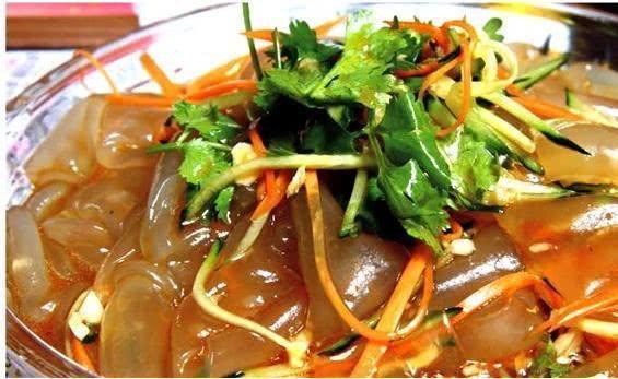 探索涼菜新境界,味覺盛宴與小巷深處的驚喜