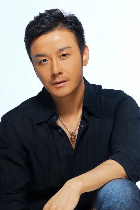 演員劉牧,自然懷抱中的心靈寧靜與喜悅之旅