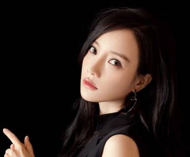 帶美瞳的演員，彩色世界中的友情紐帶與演繹之旅