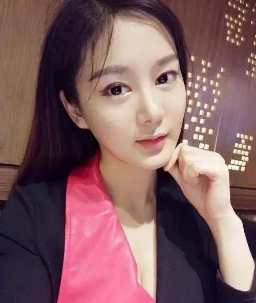 易易陽最新動態揭秘，小巷特色小店的獨特魅力與隱藏寶藏。