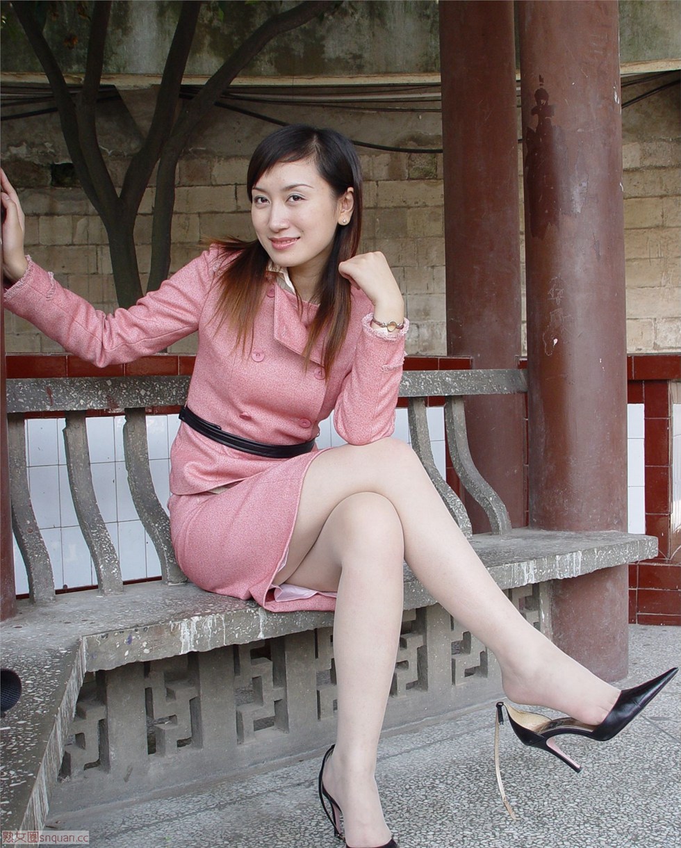 武漢熟女心靈之旅，自然美景與成熟韻味交織的旅程