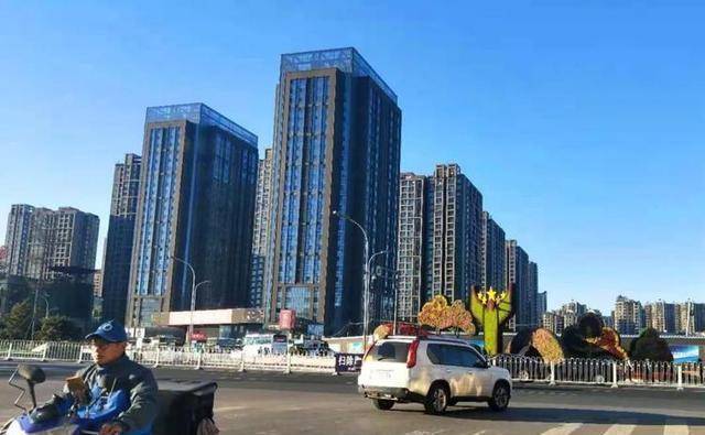 燕郊貼吧最新動(dòng)態(tài),學(xué)習(xí)變革浪潮中的自信成就夢(mèng)想之舟