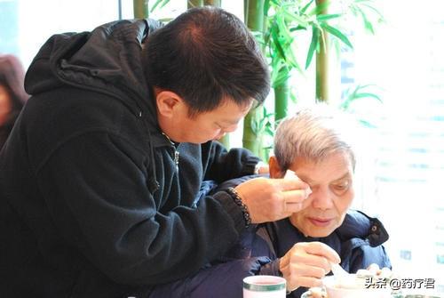 帕金森特效藥全面指南,最新藥物與治療方法