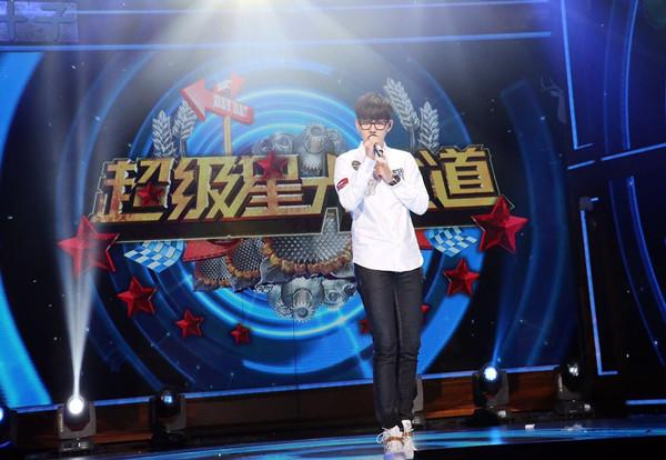 最新喜劇綜藝，笑料情感交織的日常故事