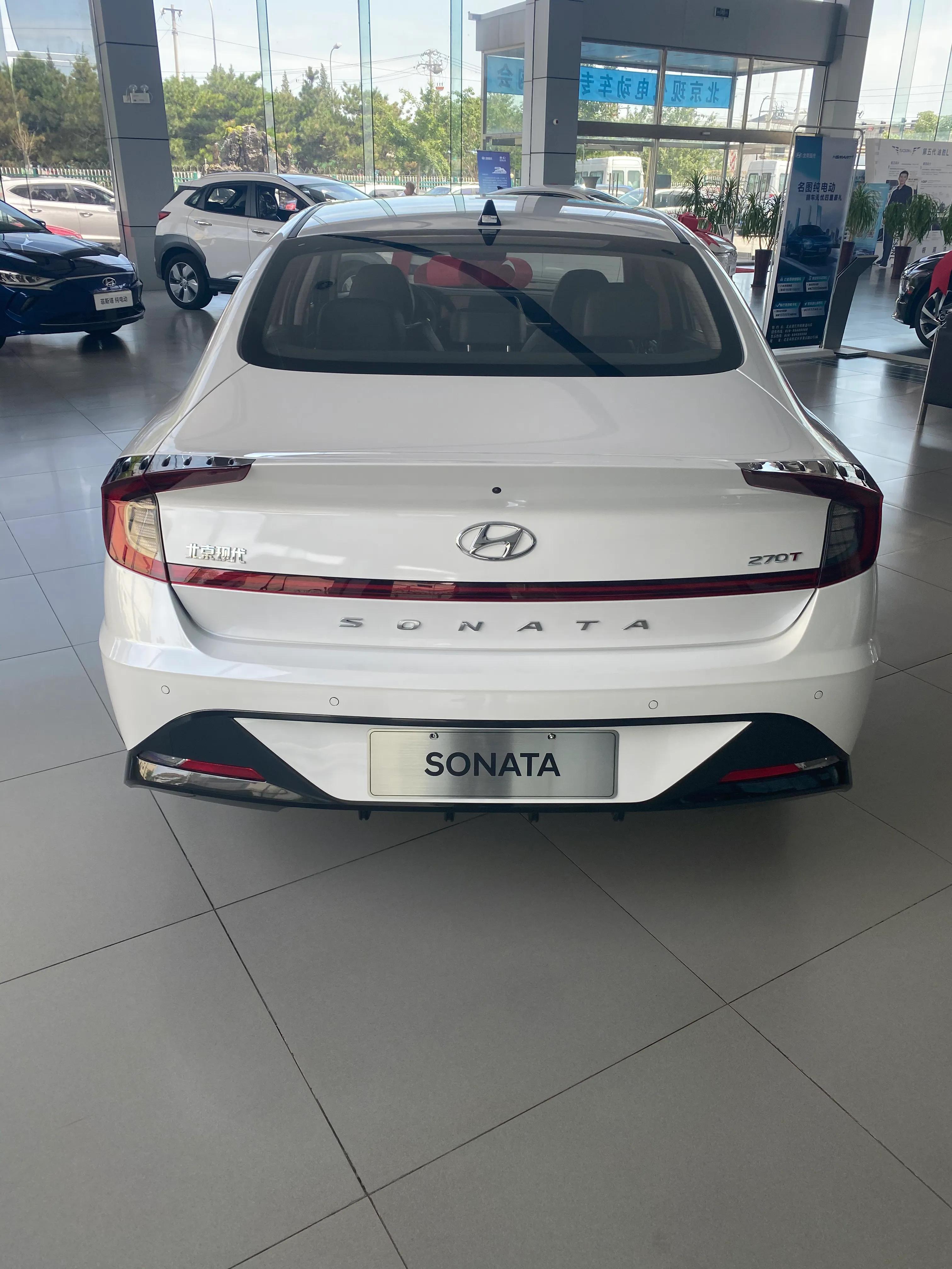 最新索納塔,優(yōu)雅與性能的完美融合??