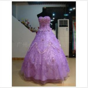 最新款禮服選購指南，從初步了解至擁有的全方位指南