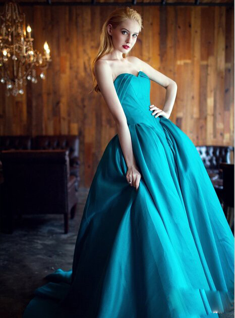 最新款禮服選購指南,從初步了解至擁有的全方位指南