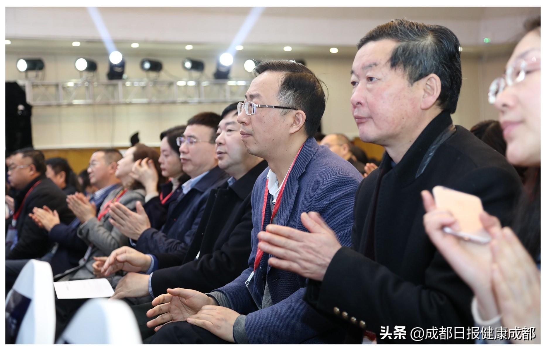 慢阻肺最新研究進展揭秘,治療步驟指南與最新突破