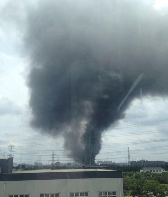 上海嘉定火災最新消息通報,緊急救援進行中