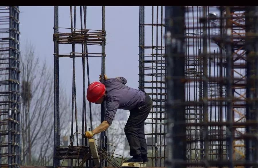 國外澆鋼工最新招聘啟事,實(shí)現(xiàn)你的海外工作夢想!