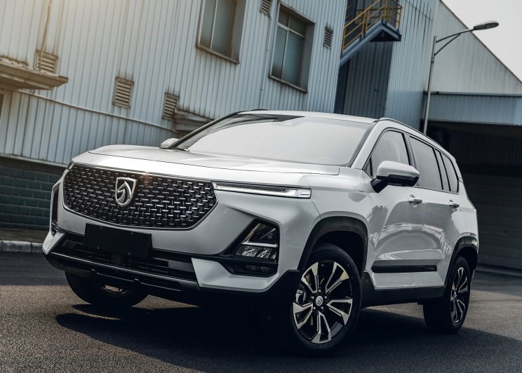 寶駿最新越野車型圖片展示,越野新標桿的驚艷亮相!