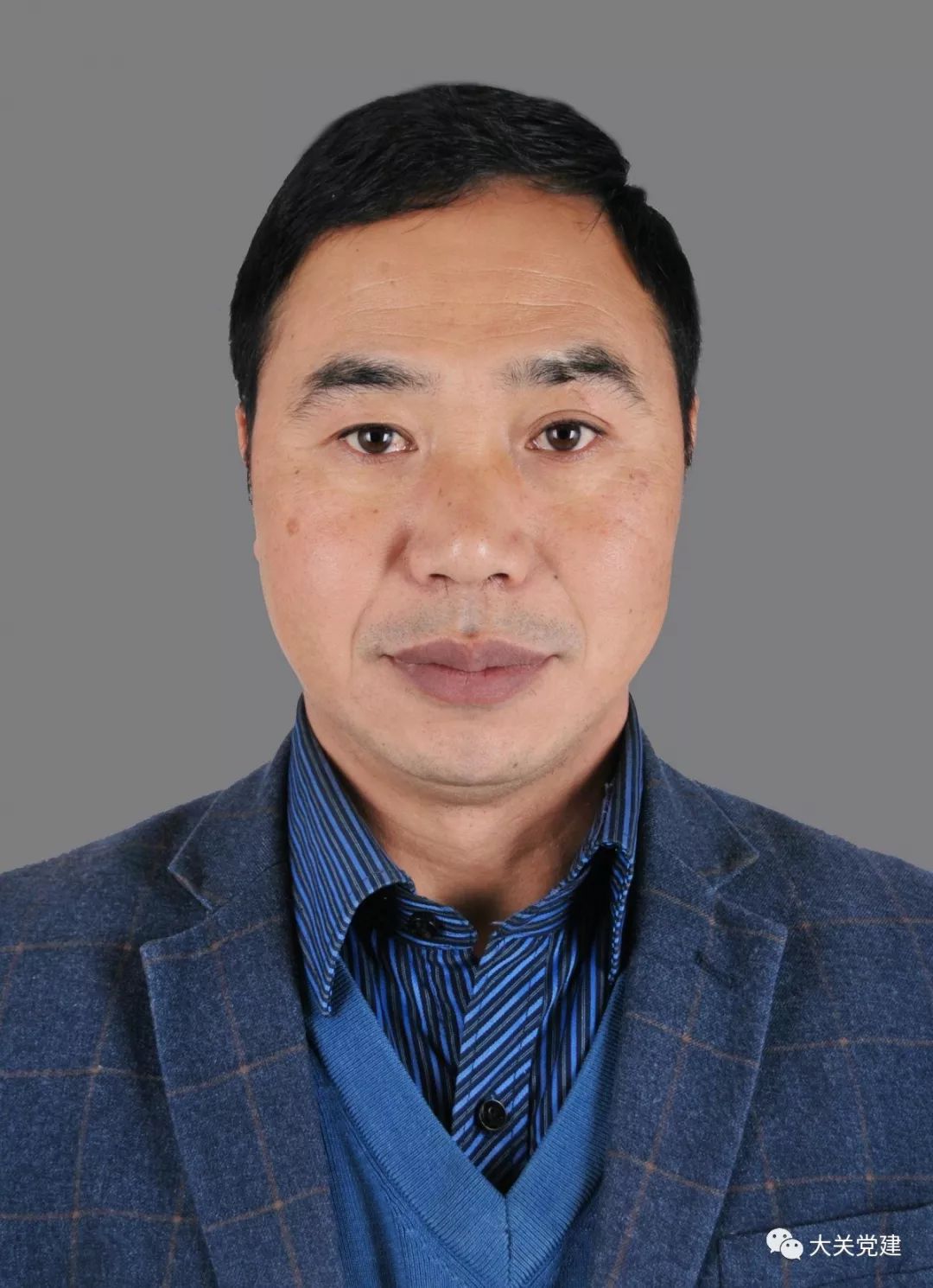 大關縣干部調(diào)整動態(tài)與小巷特色小店的探索之旅