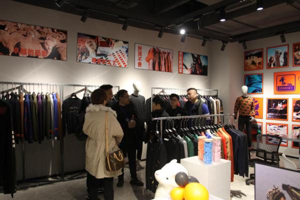 動感后街男鞋新款,時尚與舒適的完美融合