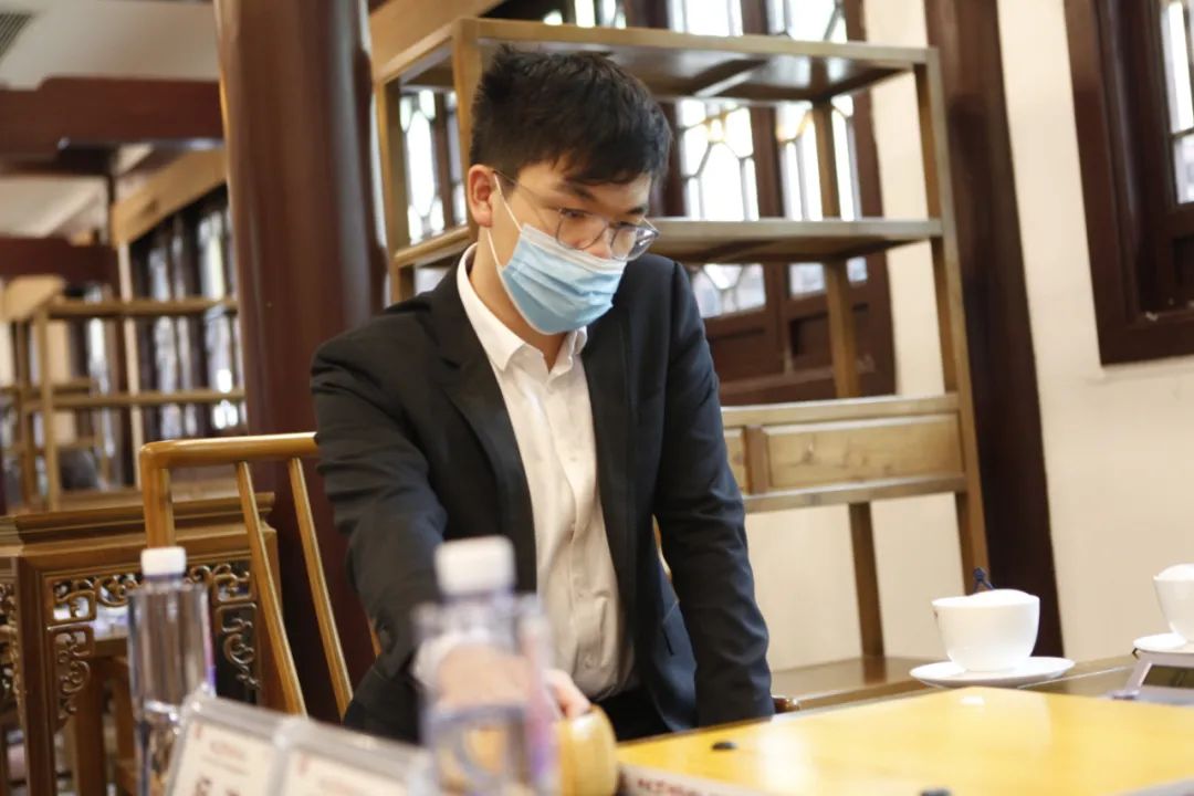 馬琰王世曼最新動態(tài)揭秘，深度剖析各方觀點(diǎn)與個人立場