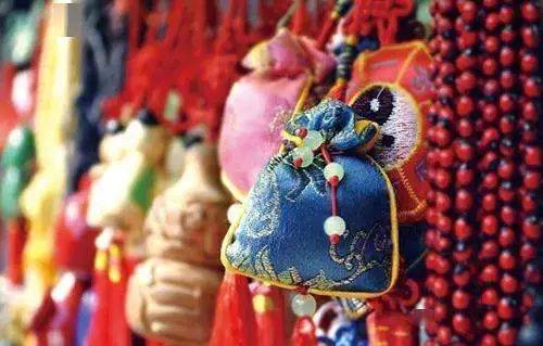 最新香囊報道，追溯起源、發展脈絡及其在現代社會的獨特影響地位