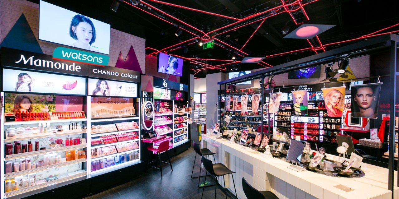 雅芳最新系列,科技前沿與生活完美融合的體驗